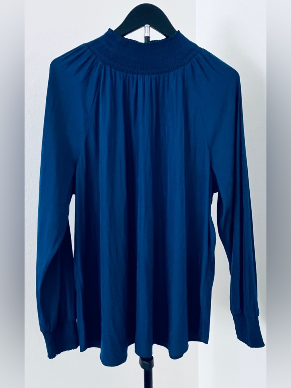 💙 Chico’s Cobalt Mock Neck Blouse | Elegant + Flattering Lightweight Top | XL